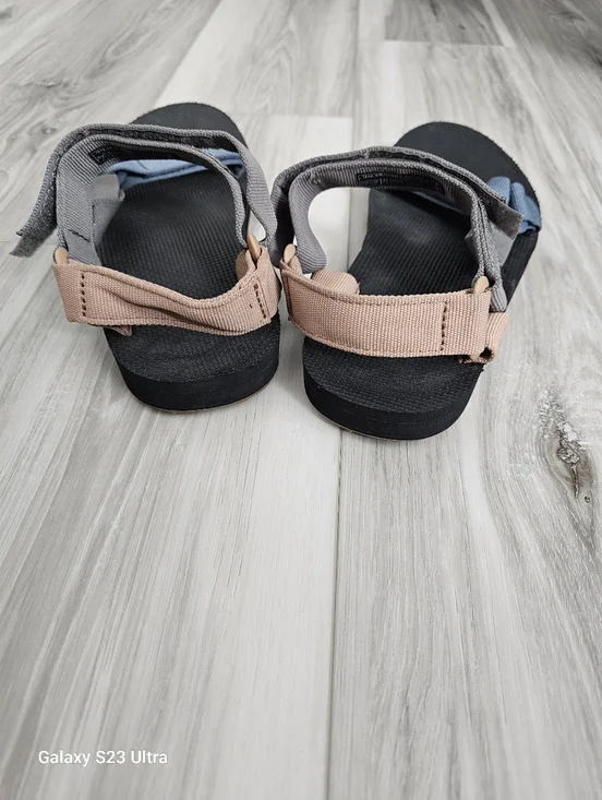 Teva Men's Black Sandals with Blue, Gray, and Pink Straps Sz 9 - Picture 3 of 8